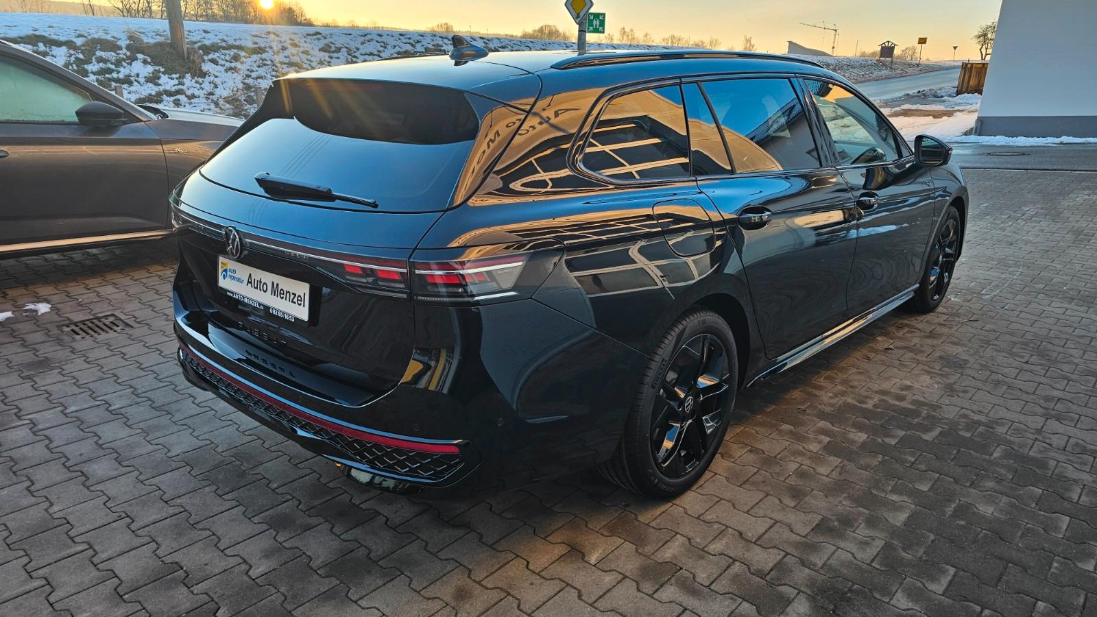Volkswagen Passat Variant 4Motion R-Line AHK/Headup/2026/IQ