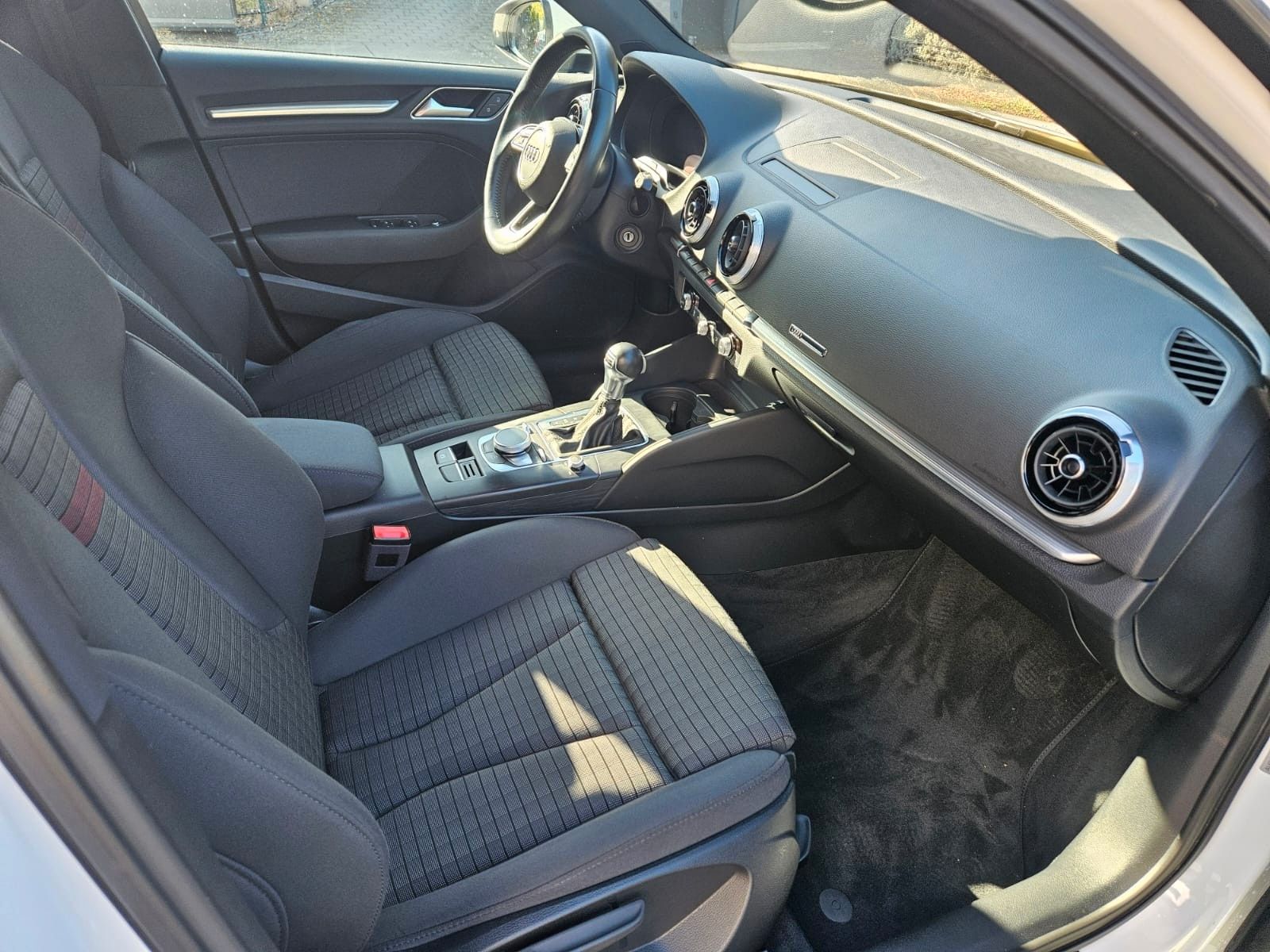 Audi A3 Sportback sport **DAB/VC/NAVI/SHZ/1.HAND** foto 11