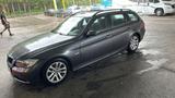 BMW 320i Touring - BMW 320 aus 2008: Kombi, 320i