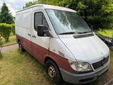 Mercedes-Benz Sprinter 211 CDI - Mercedes-Benz Sprinter aus 2004: Van