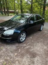 Volkswagen VW Jetta 1.6 , 102ps / Apple CarPlay - gebrauchte VW Jetta aus dem Jahr 2007