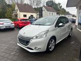 Peugeot 208 XY - Peugeot 208: Xy