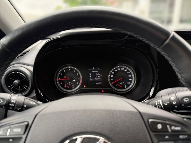 Fahrzeugabbildung Hyundai i10 Advanced 1.0 +KLIMA+SHZ+RFK+CARPLAY+TEMPOMAT