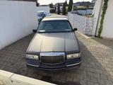 Lincoln Town Car - Lincoln Town Car: Limousine