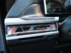 BMW 740 – 27 / 35