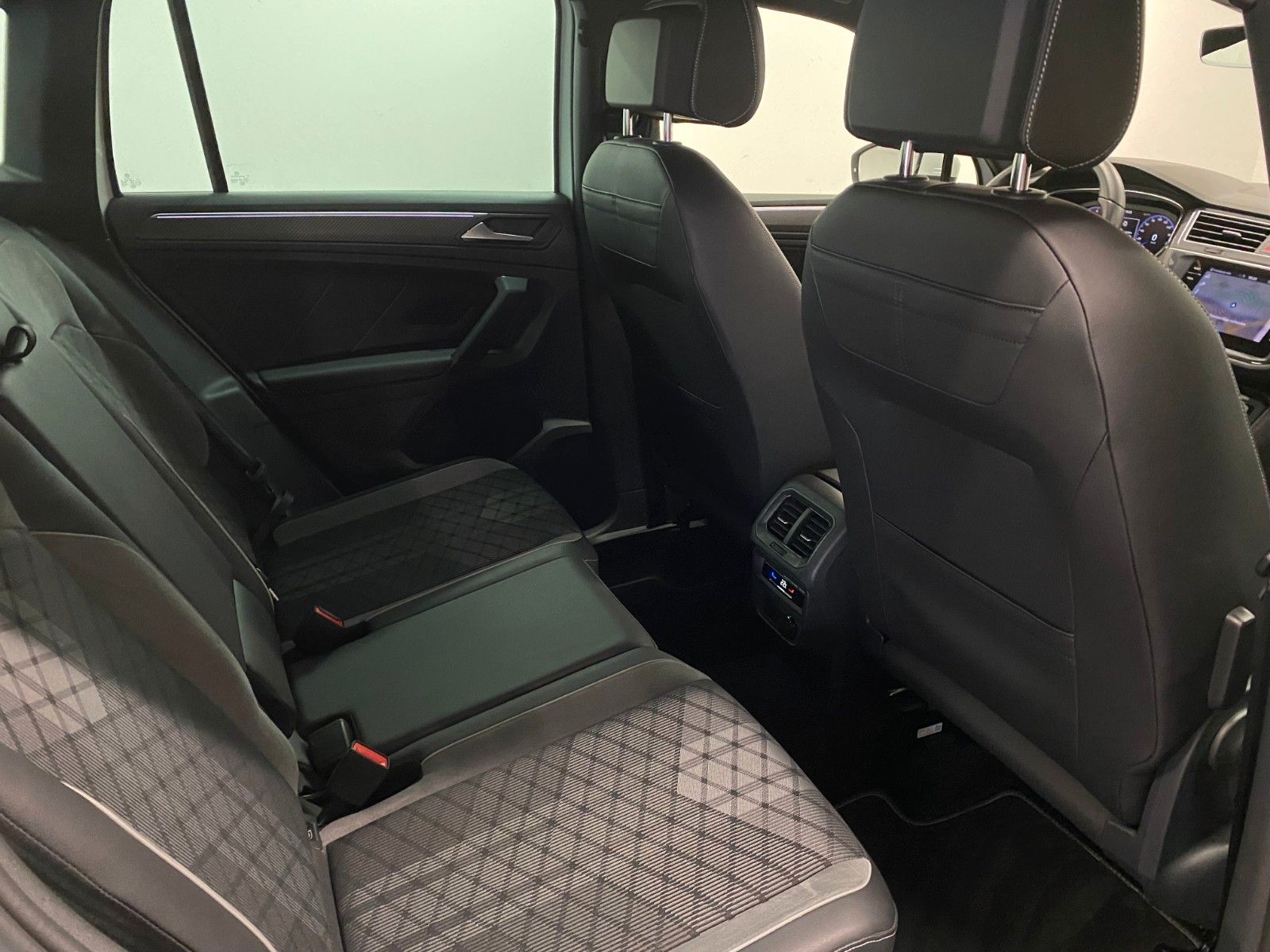 Volkswagen Tiguan - Bild 13