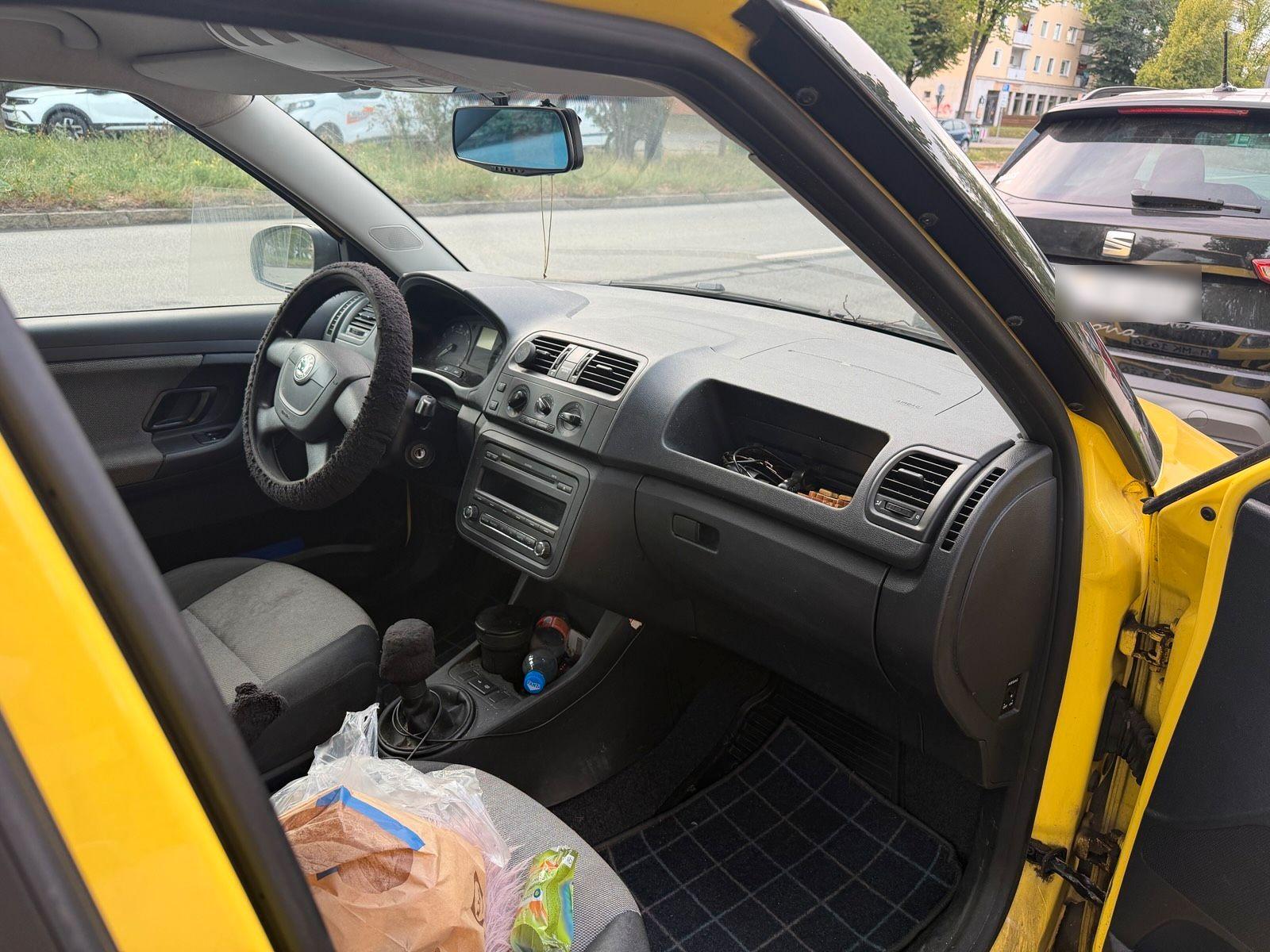 Skoda Fabia 2010 — interior