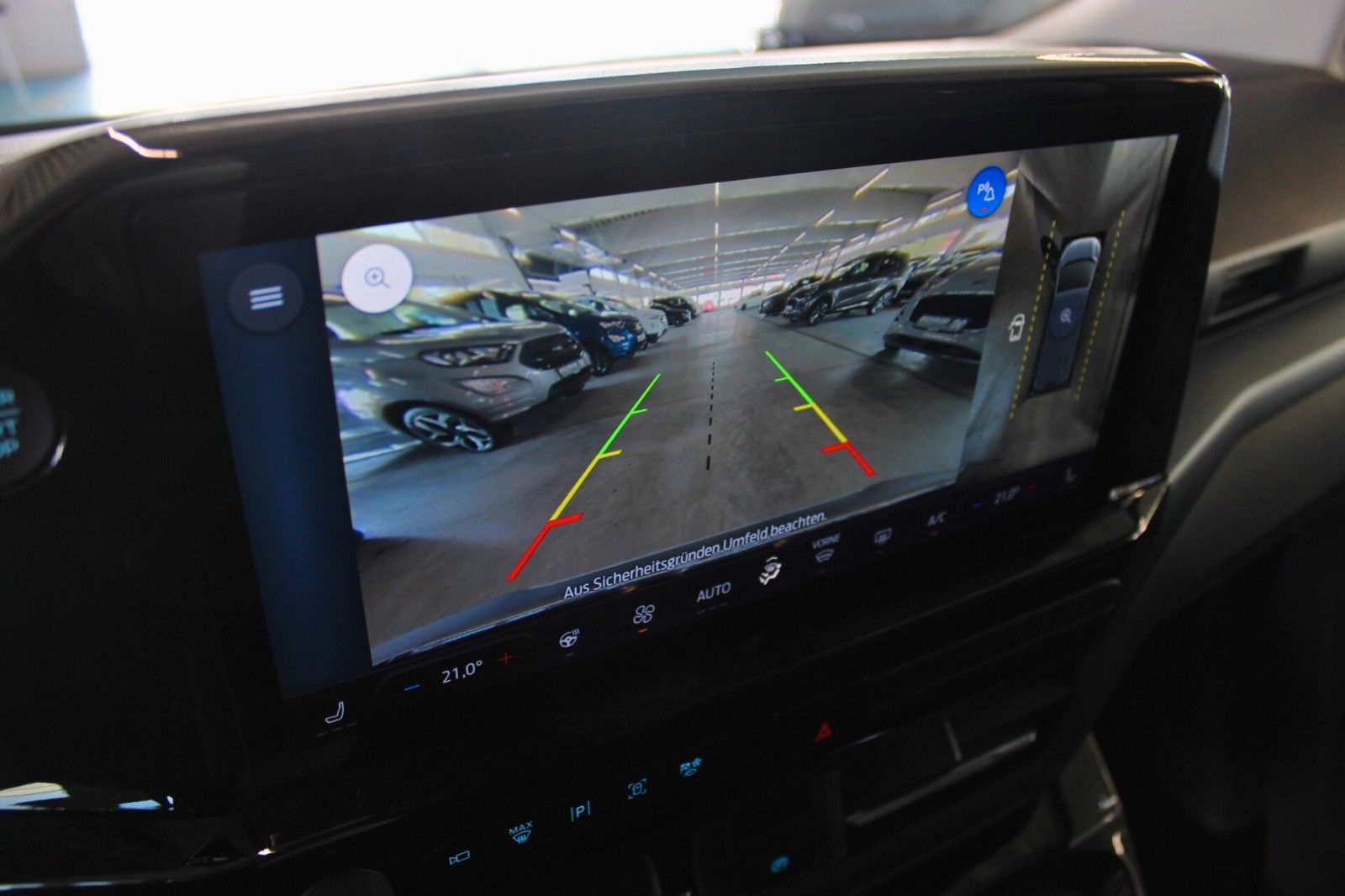 Fahrzeugabbildung Ford NUGGET L1 Active ALLRAD + Aufstelldach SOFORT