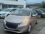 Peugeot 208 Active*NEU*TÜV*KLIMA* gepflegt*NUR*94KM - gebrauchte Peugeot 208 aus dem Jahr 2013