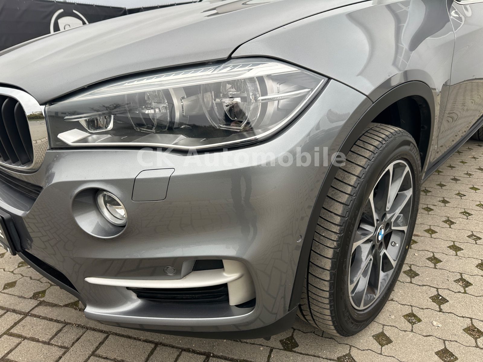Fahrzeugabbildung BMW X5 xDrive30d/Navi/Head-Up/Pano/360°Kam/AHK