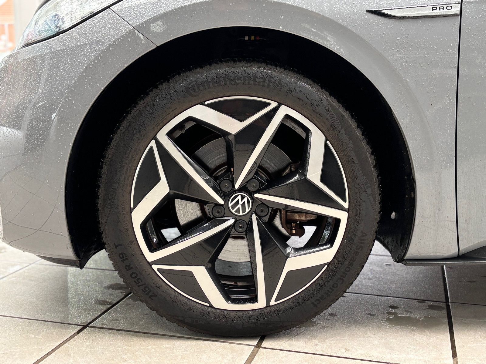 Fahrzeugabbildung Volkswagen ID.3 Pro 107 kW+LED+PDC+NAVI+ISOFIX+GJR