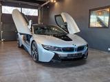 BMW i8  7.300km  Sammlerzustand  Garantie Silber - gebrauchte BMW i8 aus dem Jahr 2015
