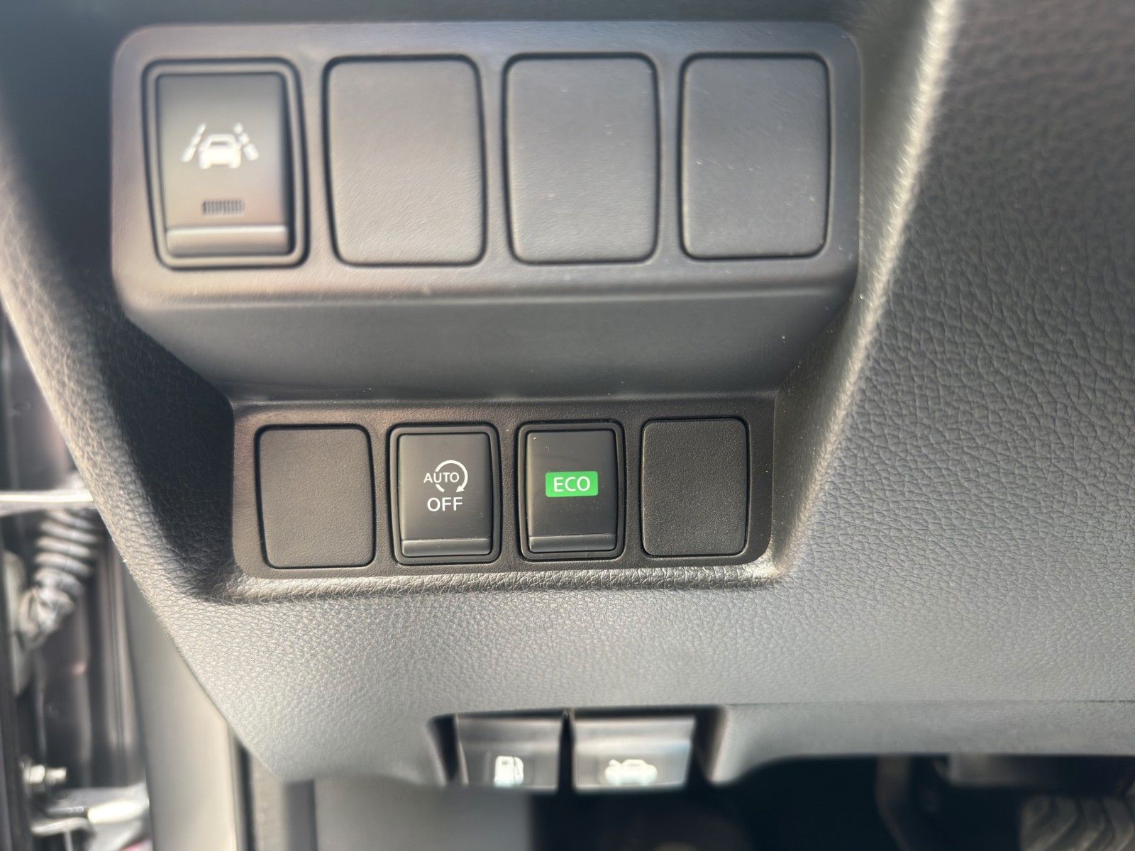 Fahrzeugabbildung Nissan Qashqai Tekna Automatik/Vollaustattung/