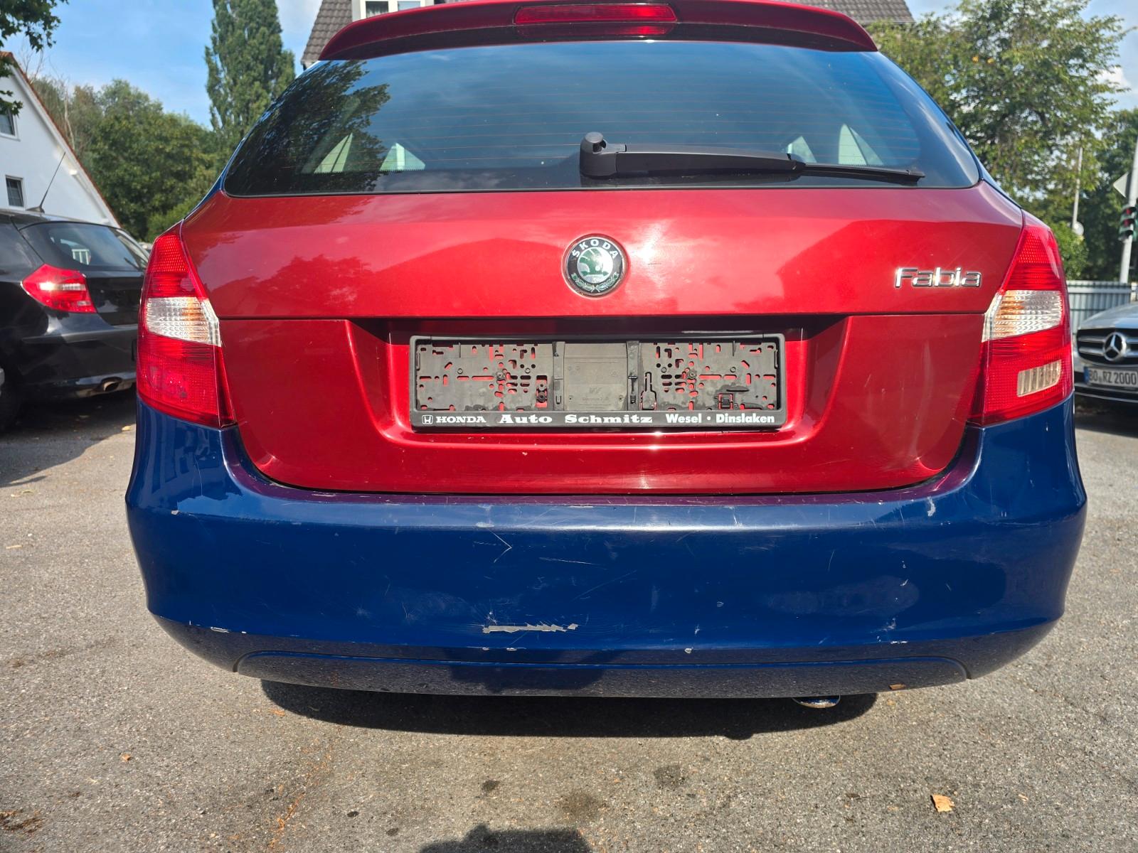Skoda Fabia 2011 — photo 8