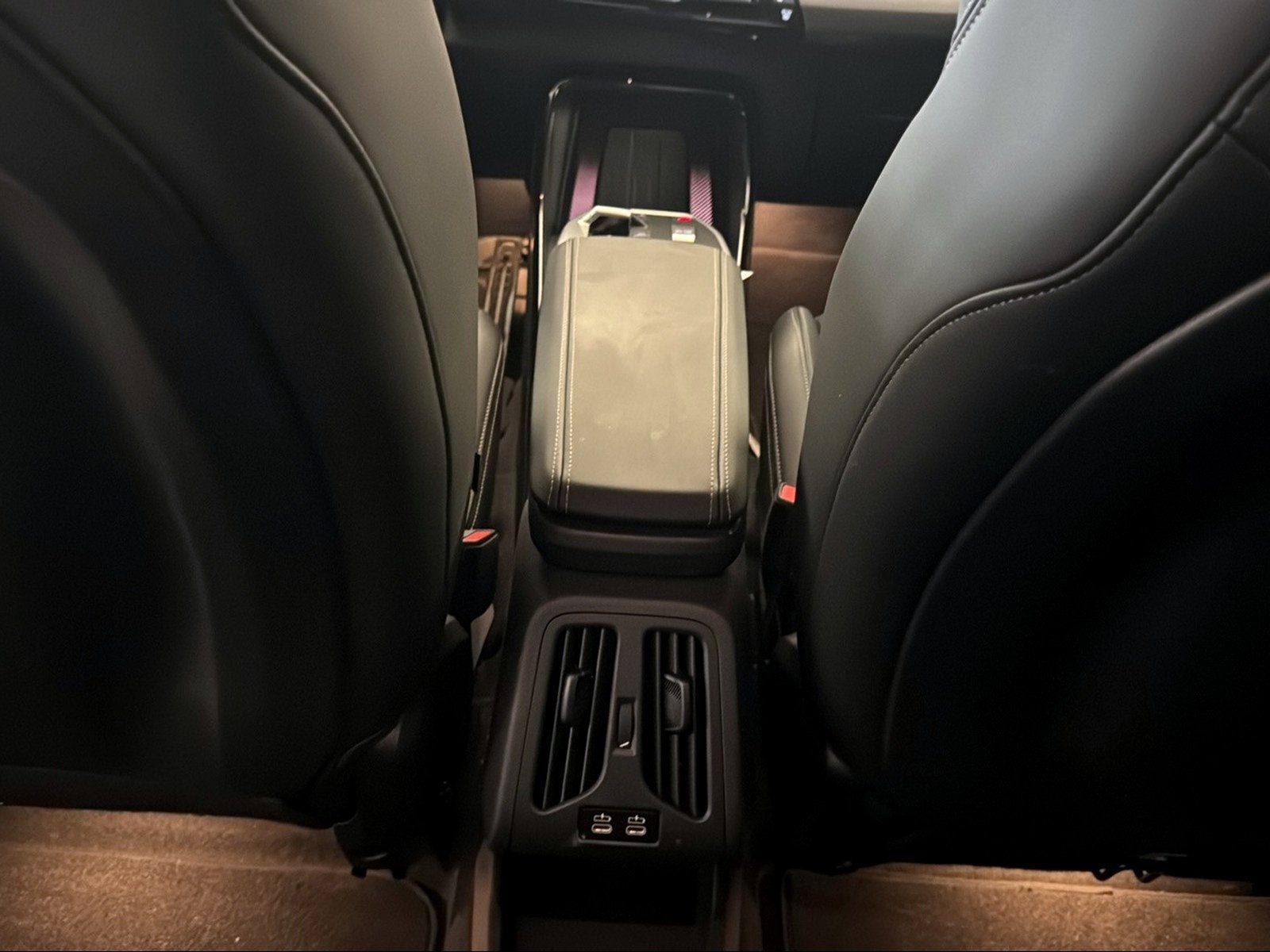 BMW iX1 - Bild 21