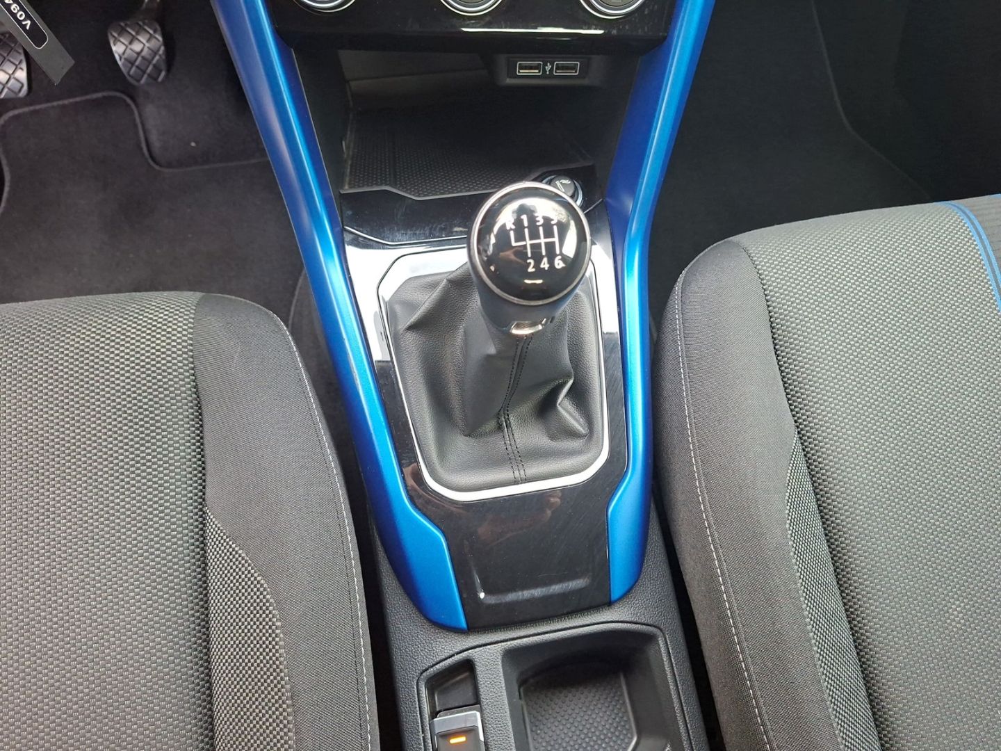 T-Roc 1.5 TSI Style *NAVI*PDC*ACTIVEINFO*APPCONN