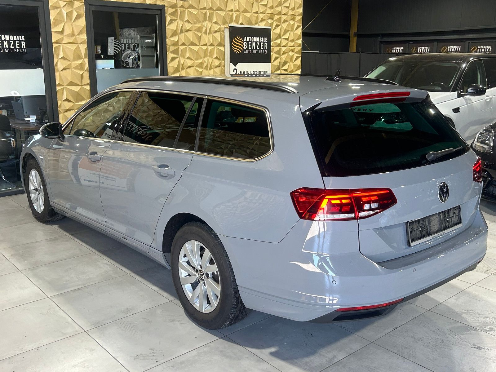 Fahrzeugabbildung Volkswagen Passat Variant Business/APPLE/8-FACH/ACC/KAMERA/