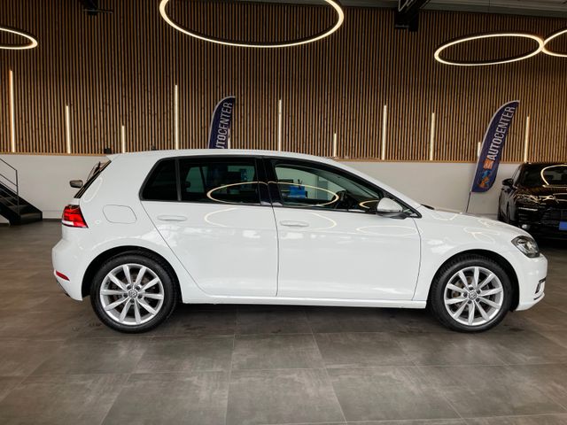 Volkswagen Golf VII Lim. Highline 1.5 TSI *1.HAND*LED*AHK*