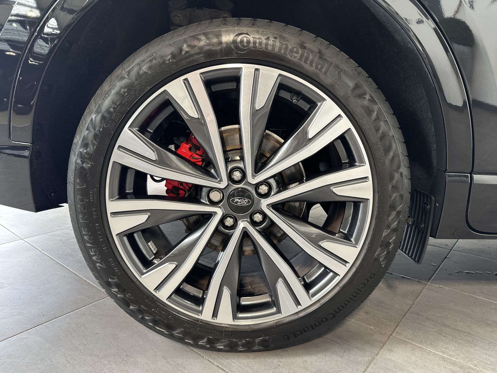 Fahrzeugabbildung Ford Kuga 2.0 EB 4x4 Aut. ST-Line X NAV+LED+PANO+AHK