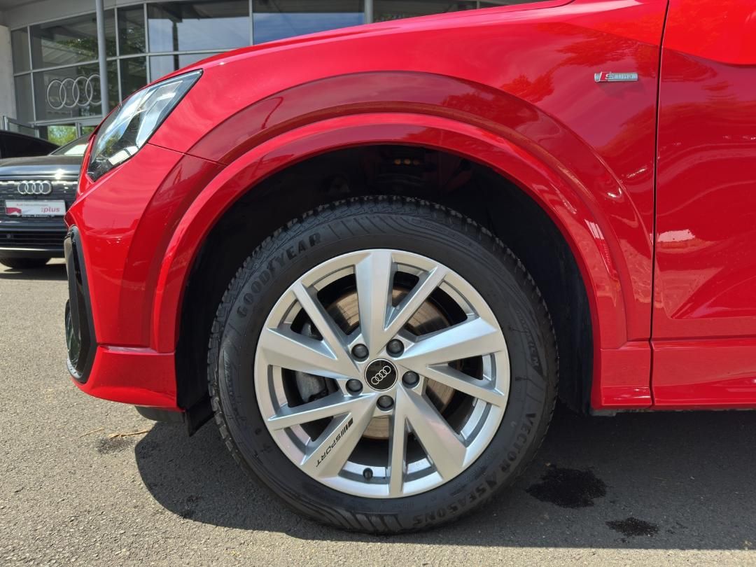 Fahrzeugabbildung Audi Q2 S line 40 TFSI, Kamera, Leder, Matrix, Pano,