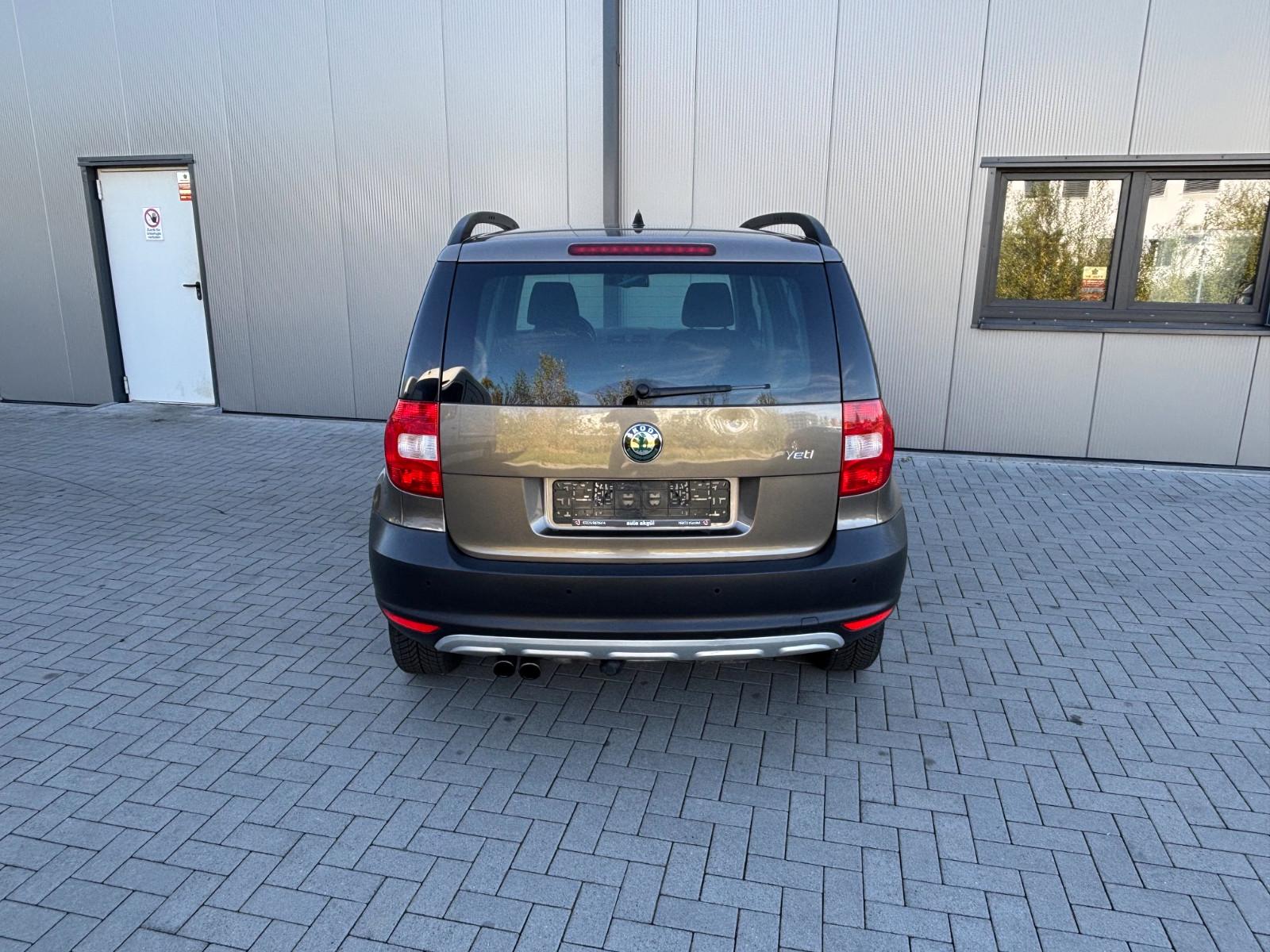 Skoda Yeti 1.8 TSI 160 ch 4x4 Experience • Xénon • Attelage • Sièges chauffants
