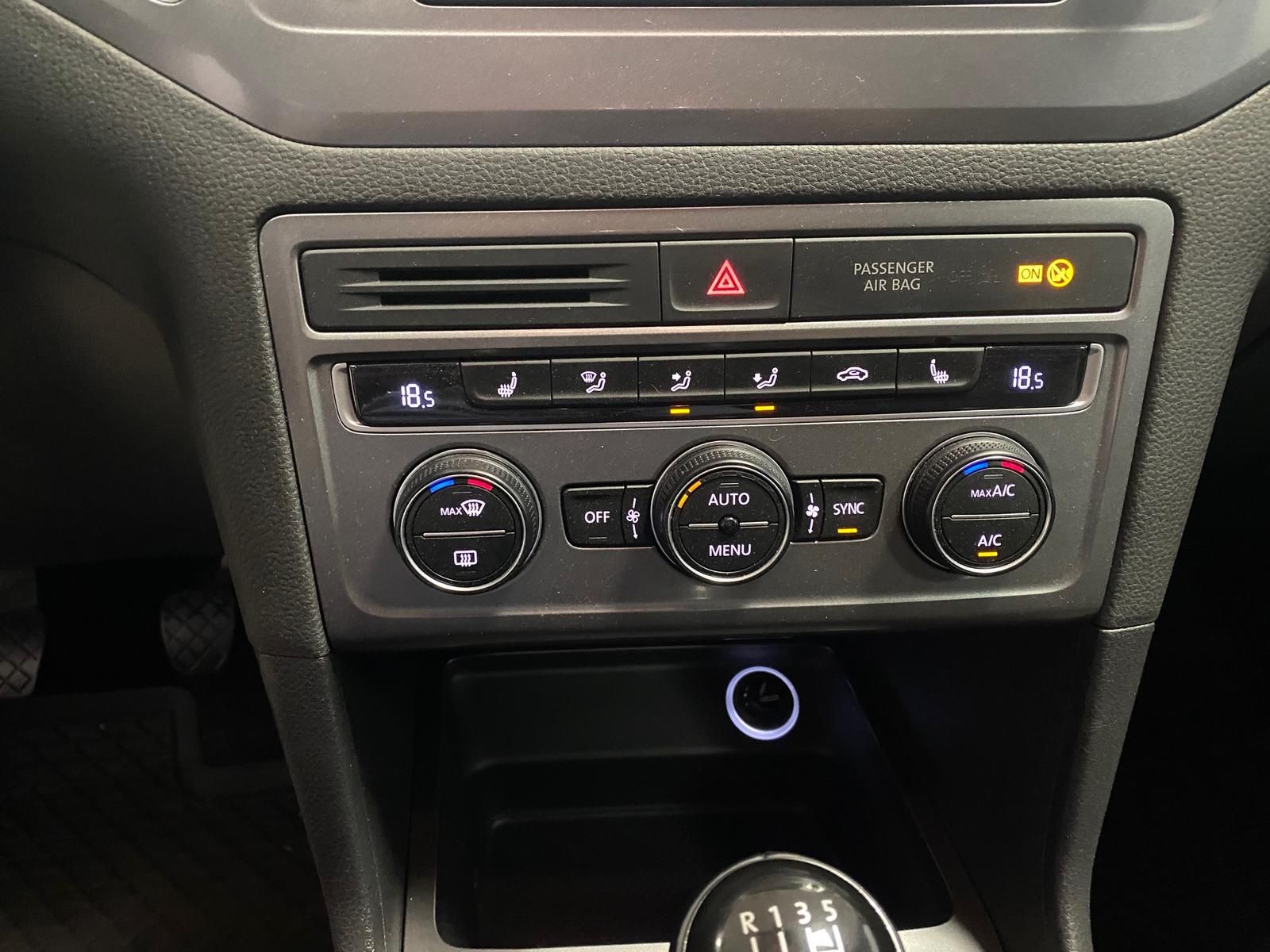 Fahrzeugabbildung Volkswagen Golf Sportsvan 1.2 TSI Trendline BMT/Start-Stopp