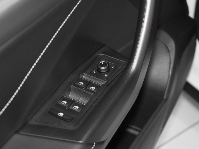 Volkswagen T-Roc - Bild 17