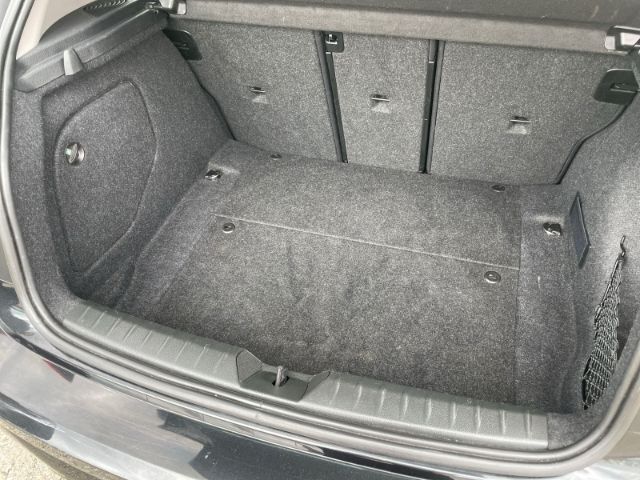 Fahrzeugabbildung BMW 118 d xDrive Navi, AHK, Sitzheizung, Schiebedach