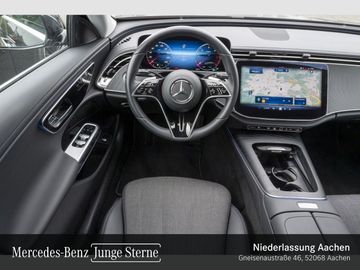 Mercedes E 220 - 12