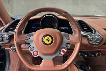 صورة مصغرة 13 لـ 2017 Ferrari 488 GTB