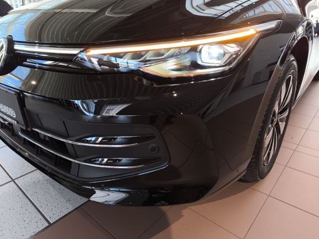 Fahrzeugabbildung Volkswagen Golf Variant Goal 1.5 eTSI OPF 110 kW (150 PS) 7