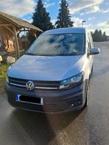Volkswagen Caddy Maxi 2,0 TDI Rollstuhlrampe und Befestig.