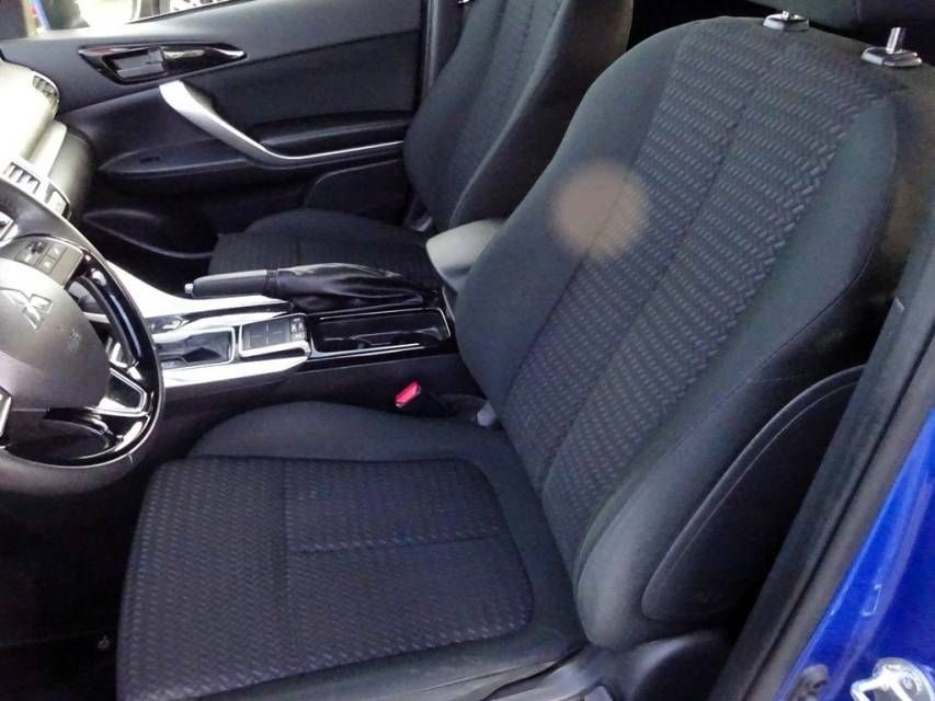 Fahrzeugabbildung Mitsubishi Eclipse Cross 1.5 T-MIVEC Spirit  AHK