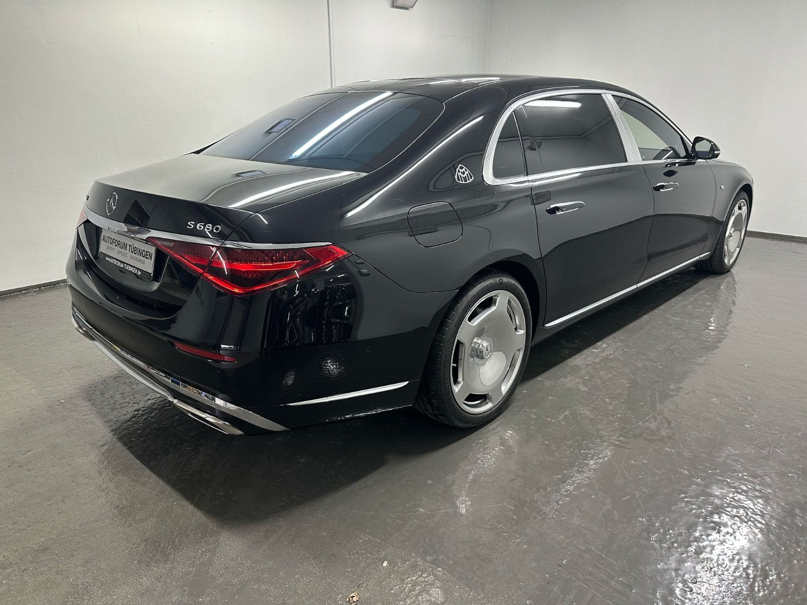 Fahrzeugabbildung Mercedes-Benz S 680 4MATIC MAYBACH *PANO*TV*MANUFAKTUR*TISCHE*