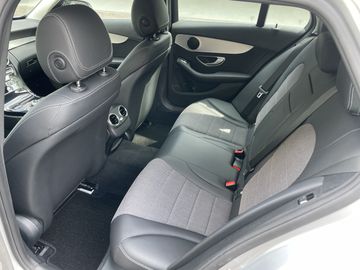 Mercedes C 200 - 12