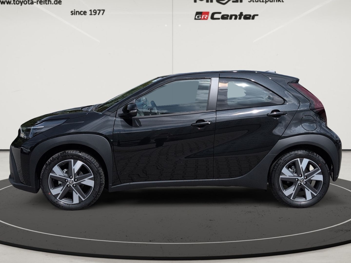 Toyota Aygo X Hybrid 1,5 l Active CVT Apple CarPlay And imagem 2