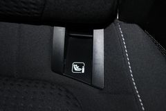 Fahrzeugabbildung Ford Focus 1,5 EB Automatik Turnier Cool&Connect AHK