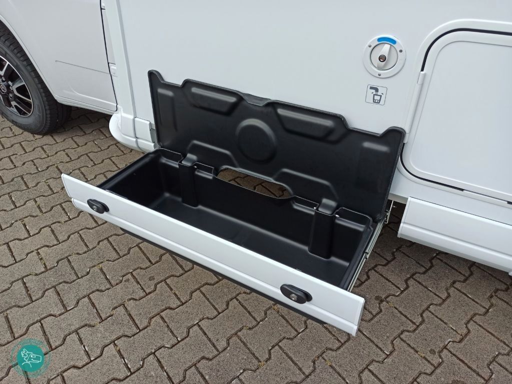 Fahrzeugabbildung Mooveo TEI 60FB, 200W Solar TV & Sat