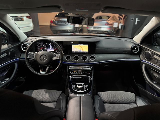 Mercedes-Benz E 200 T Avantgarde*ANHÄNGER*CAM*LED*NAVI*LEDER*