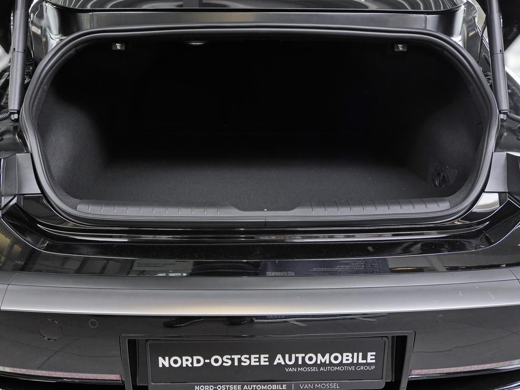 Fahrzeugabbildung Hyundai IONIQ 6 EV FL UNIQ Glas-Schiebedach
