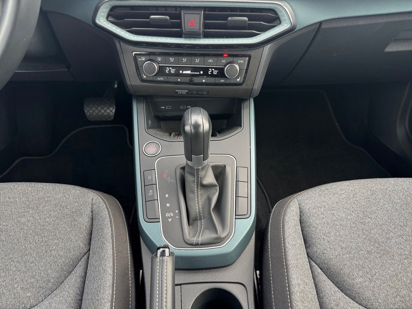 Fahrzeugabbildung SEAT Arona Xperience 1.0 TSI