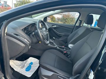 Ford Focus - 12