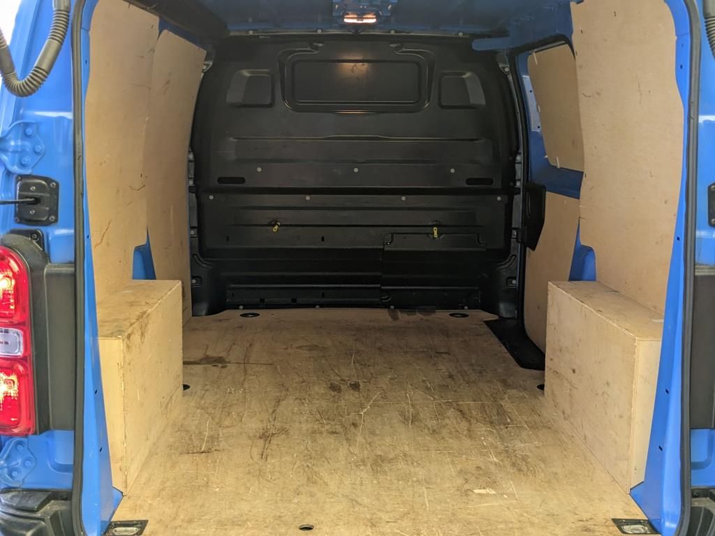 Autohaus Zimpel & Franke -  Opel Vivaro Cargo 20 Edition M L2 - Bild 8 Autohaus Zimpel & Franke -  Opel Vivaro Cargo 20 Edition M L2 - Bild 8