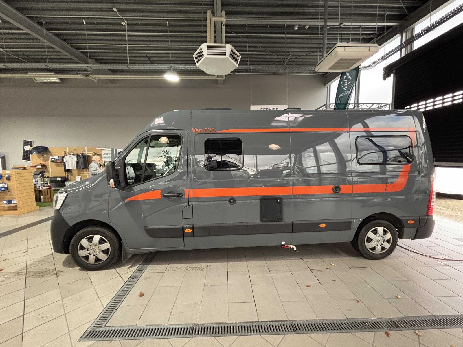 Ahorn Van 620 mit Ladebooster