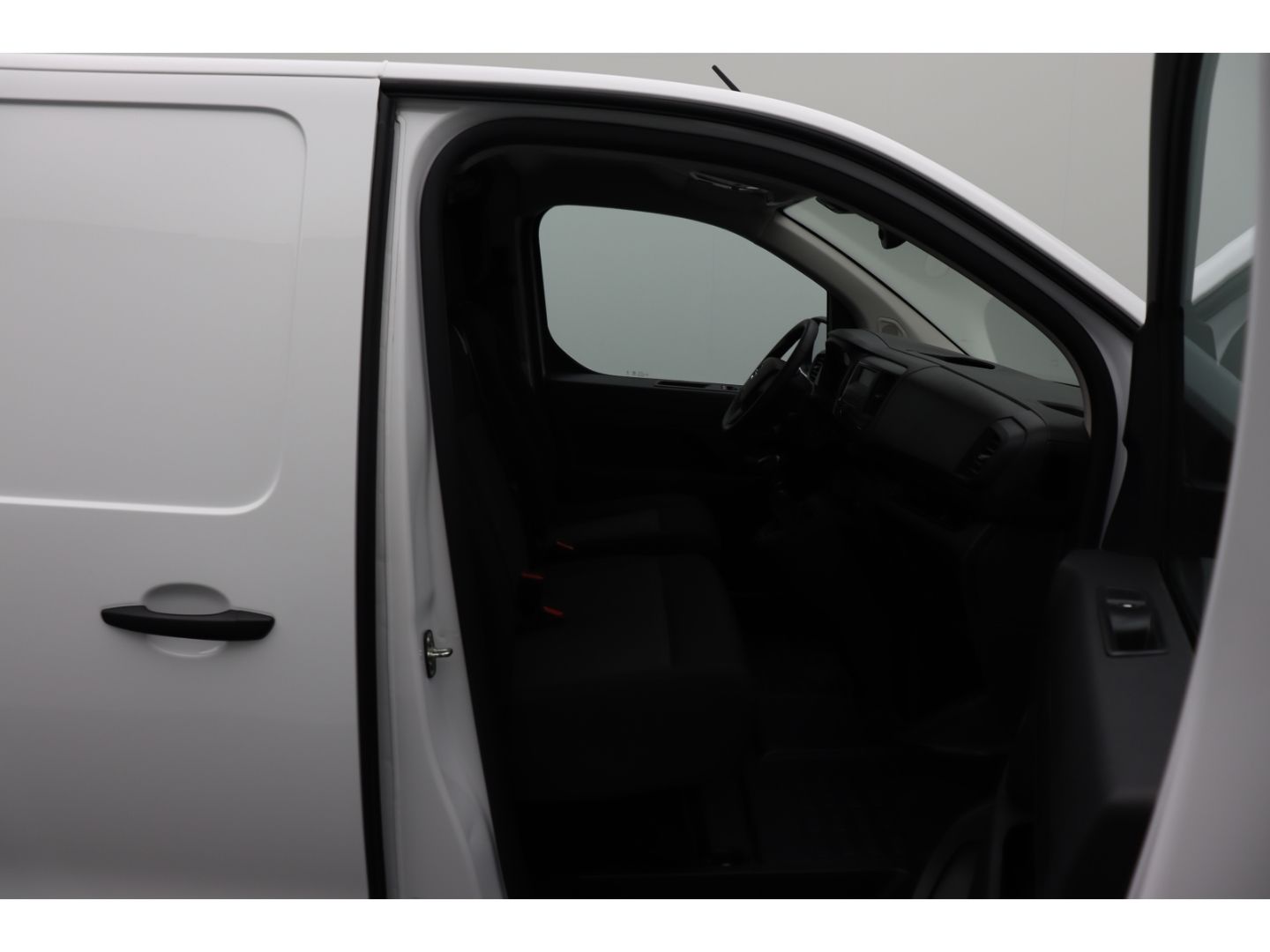 Fahrzeugabbildung Opel Vivaro 1.5 Kasten Edition M Klimaanlage