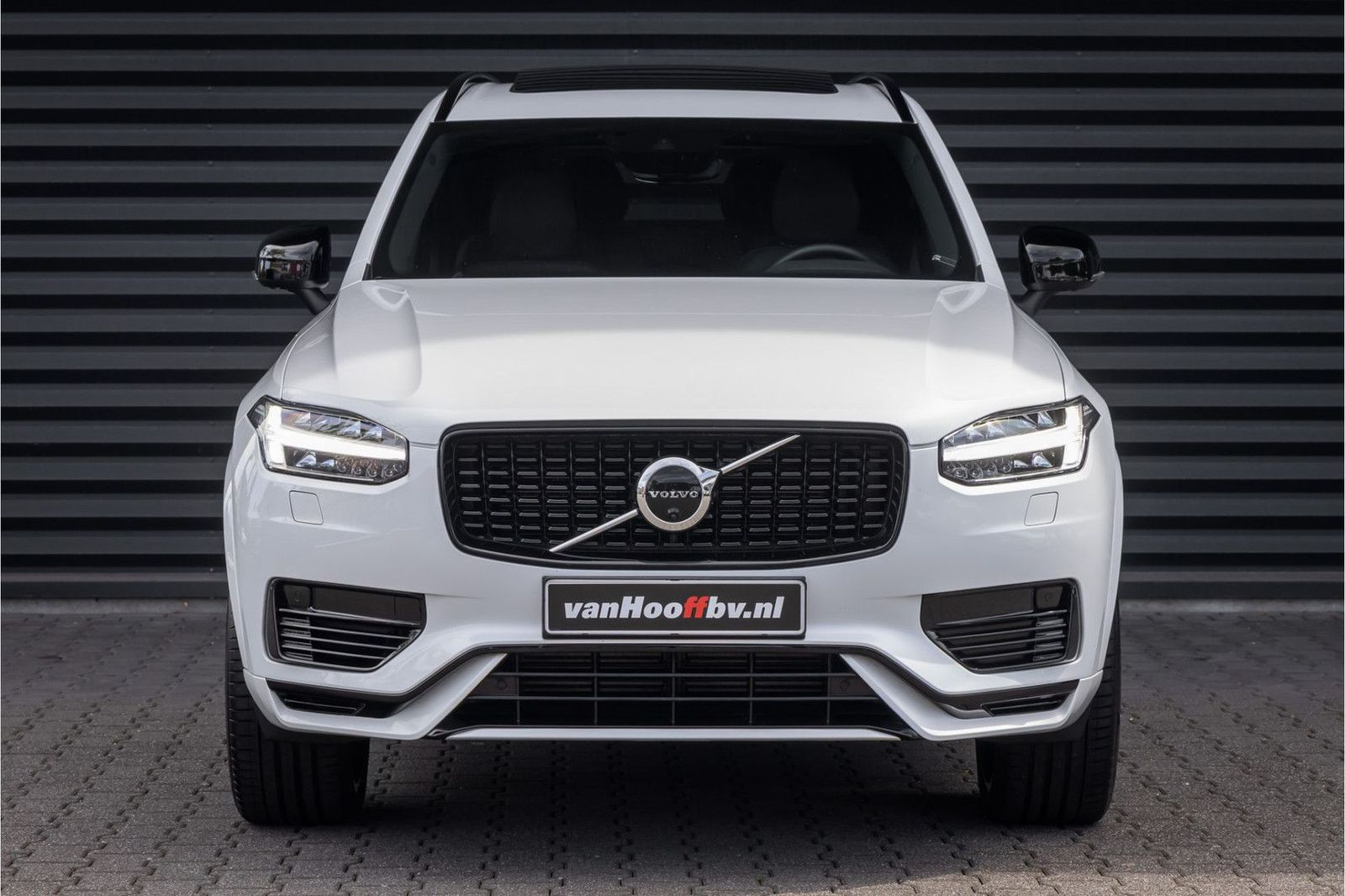 Volvo XC90 T8 Recharge AWD R-Design 22'' - Pano - 7p imagem 3
