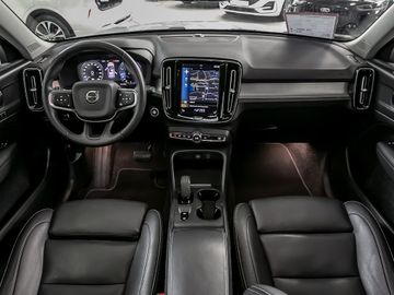 Volvo XC40 Momentum Pro 2WD Parkassistent-Paket Leder