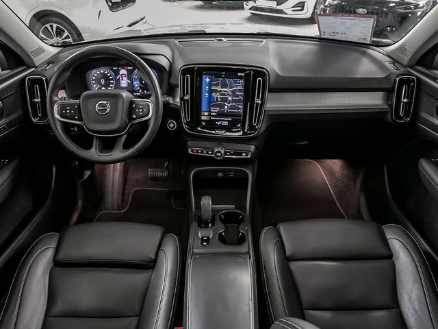 Volvo XC40 Momentum Pro 2WD Parkassistent-Paket Leder
