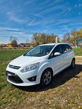 Ford Grand C-Max 1,0 EcoBoost 92kW SYNC Edition S... - Ford Grand C-Max: Sync Edition