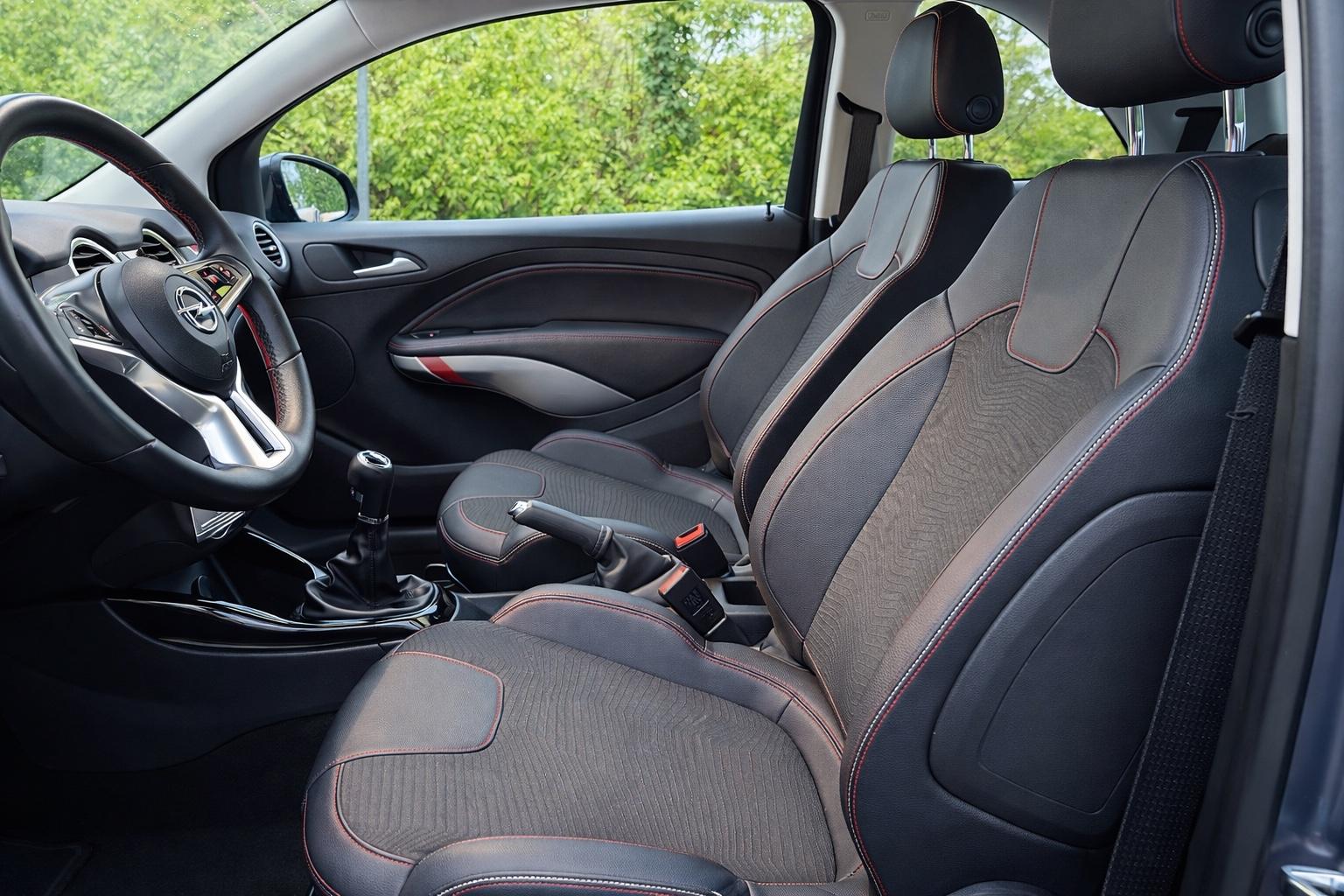 Opel Adam S